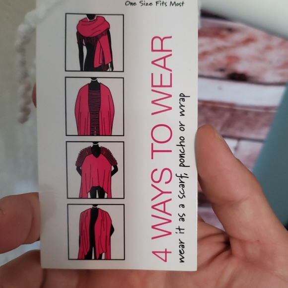 Versatile sweater - Picture 3 of 3